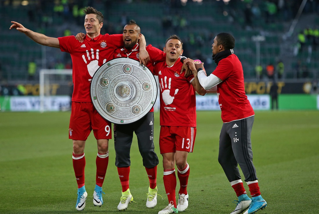 赛地聚焦——德甲冲刺阶段热度飙升;深圳男篮远射贴柱;悬念犹存;球探报告显示潜力 -开云平台