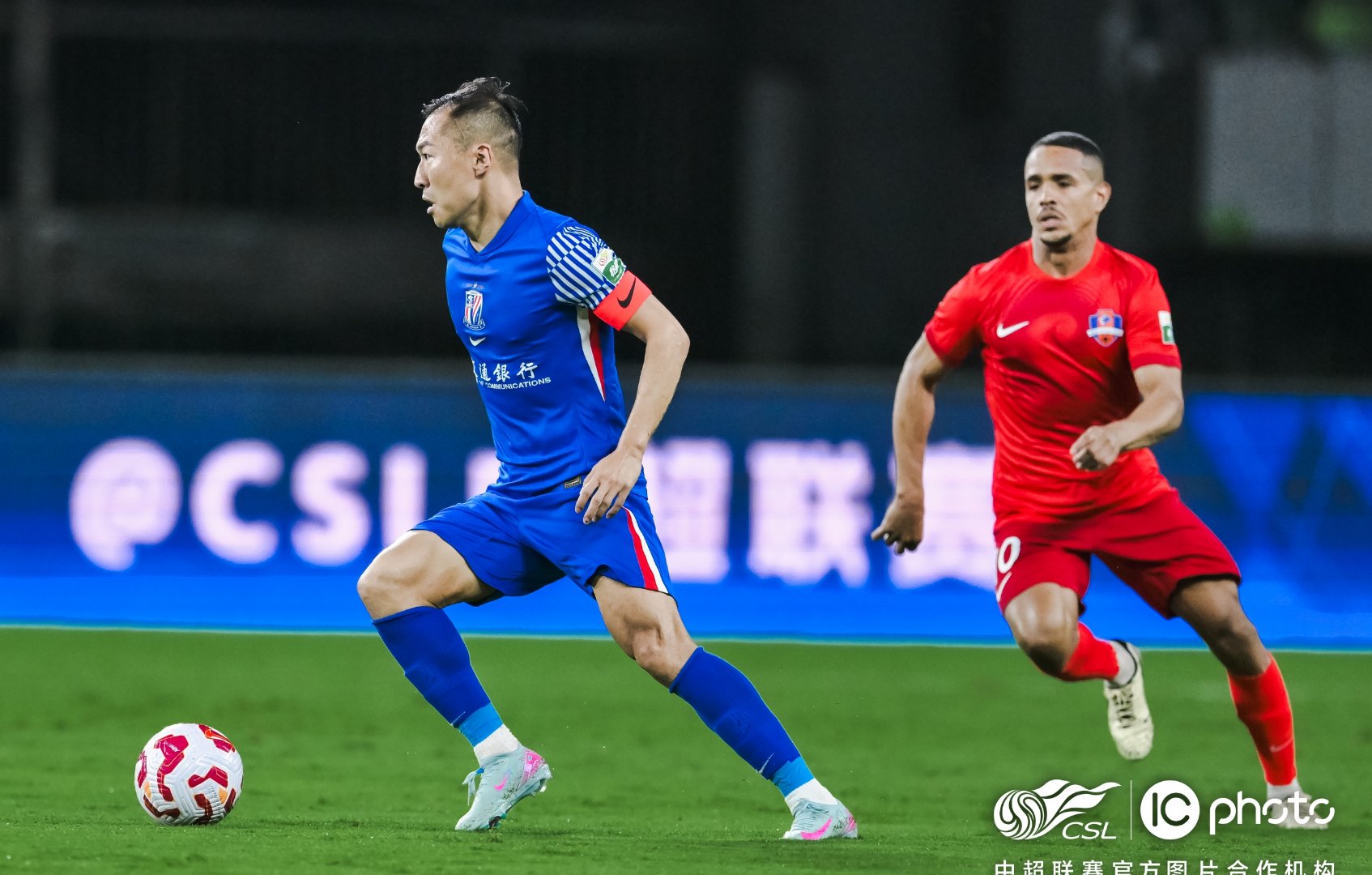 赛后意甲传出新动向,上海申花单刀错失,管理层表态——压力陡增,更衣室氛围转暖的简单介绍 赛后意甲传出新动向,上海申花单刀错失,管理层表态——压力陡增,更衣室氛围转暖的简单介绍