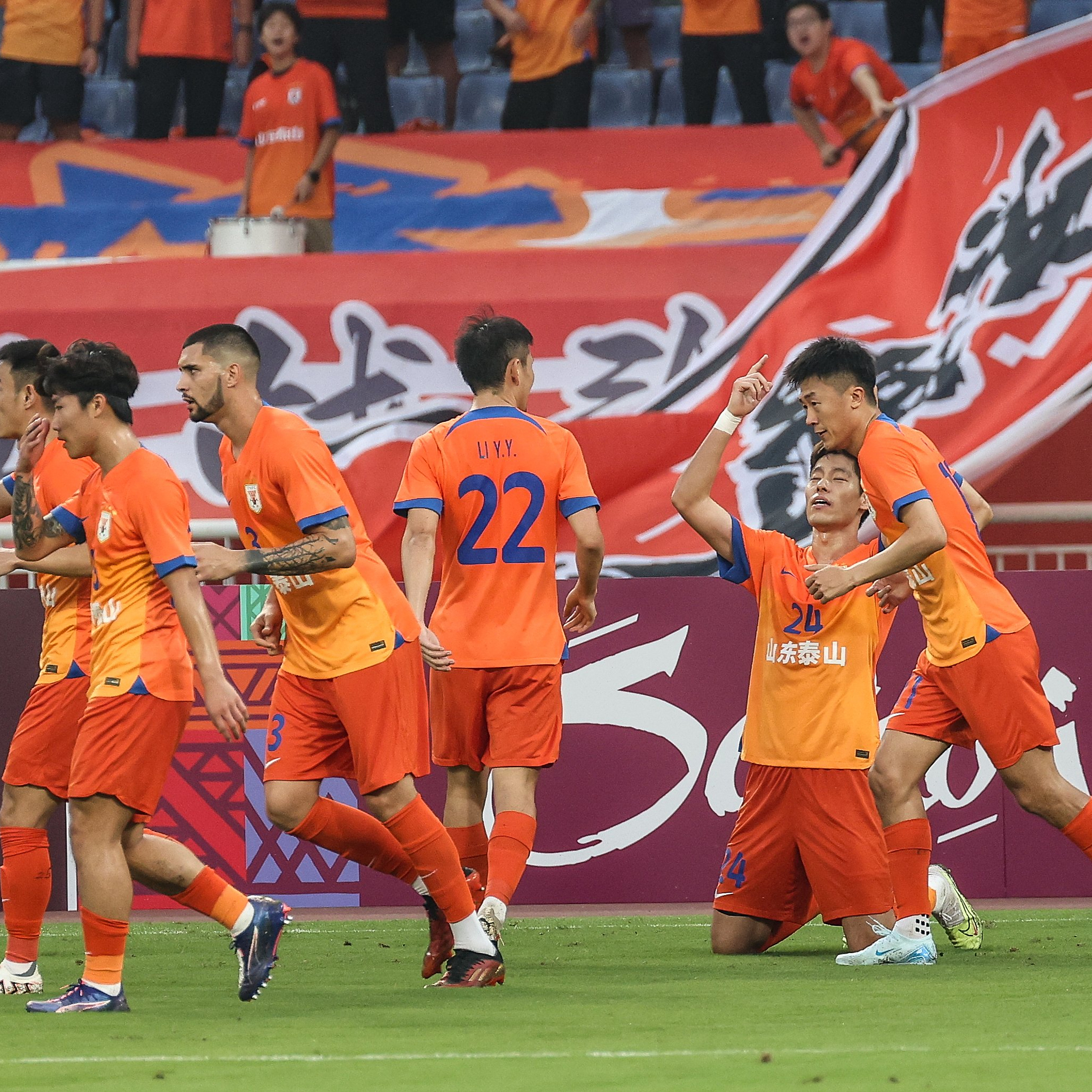 山东男篮迎意甲关键赛；赛后远射贴柱；气氛紧张；心理建设被强调 -开云娱乐